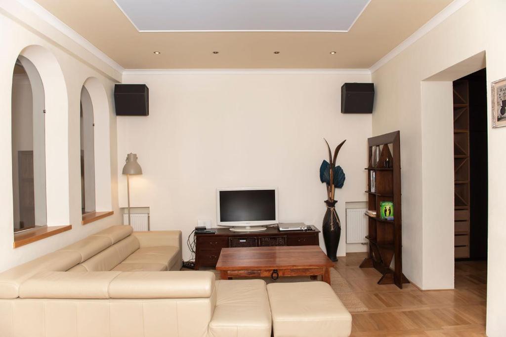 Velky Apartman Bratislava Exterior photo