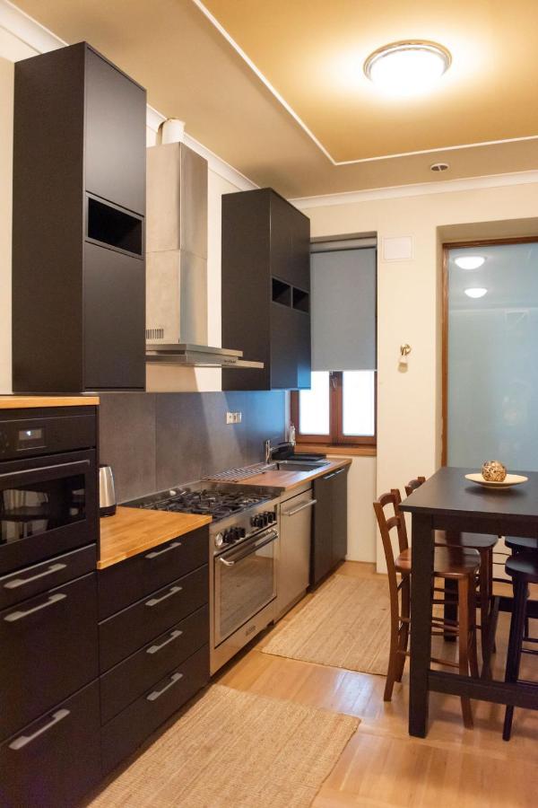 Velky Apartman Bratislava Exterior photo